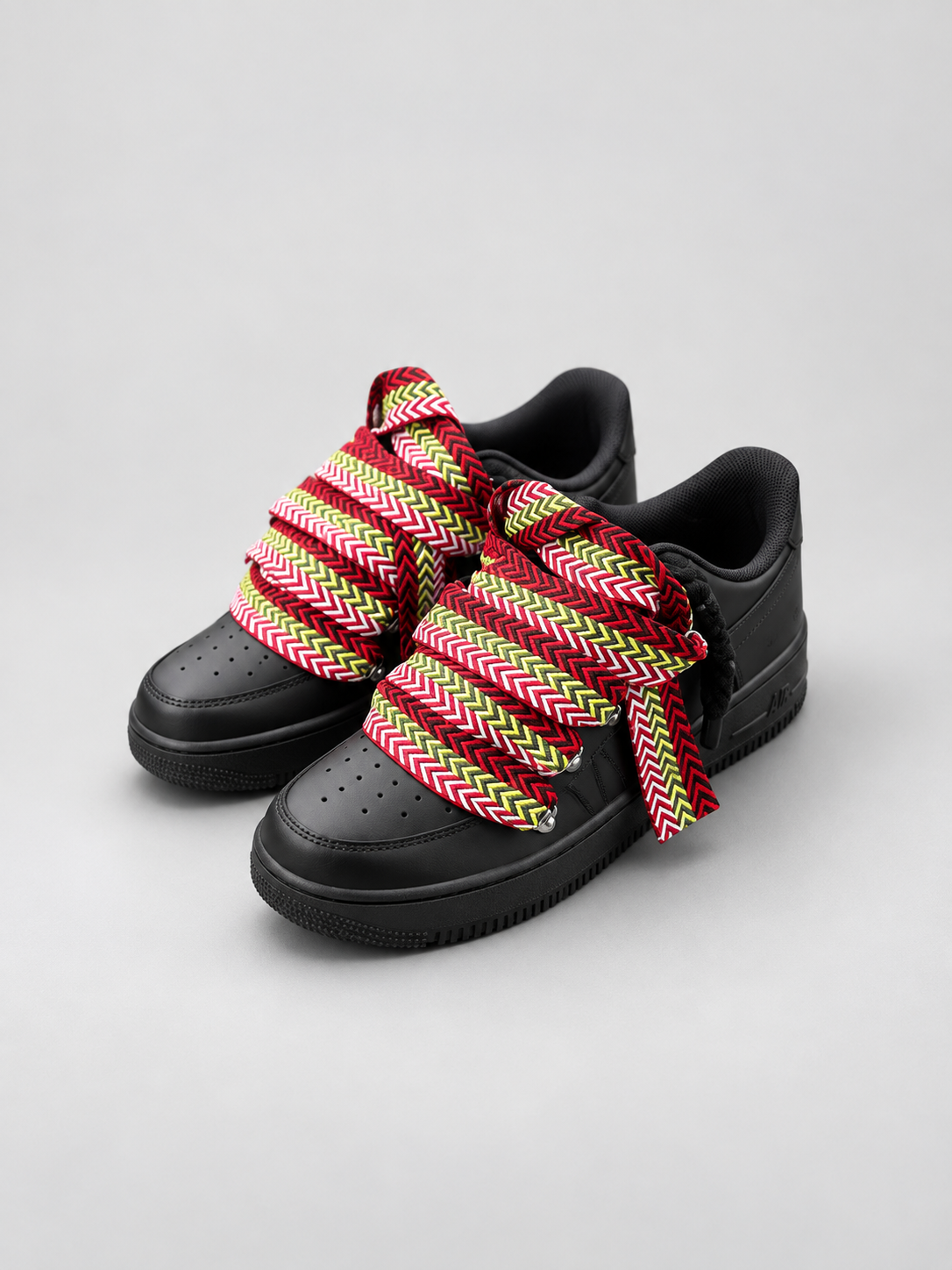 Air Force 1 Custom – Lanvin Laces – Czarne / czerwone sznurówki