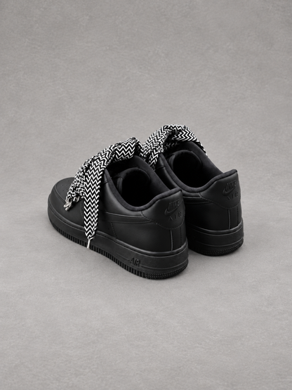 Air Force 1 Custom – Lanvin Laces – Czarne / białe sznurówki