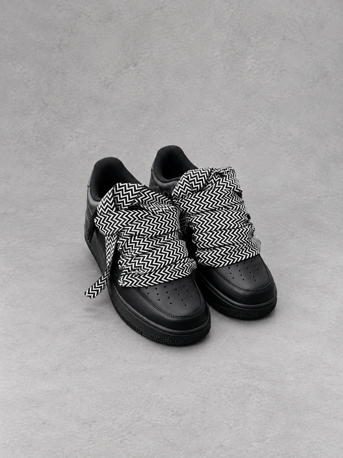 Air Force 1 Custom – Lanvin Laces – Czarne / białe sznurówki